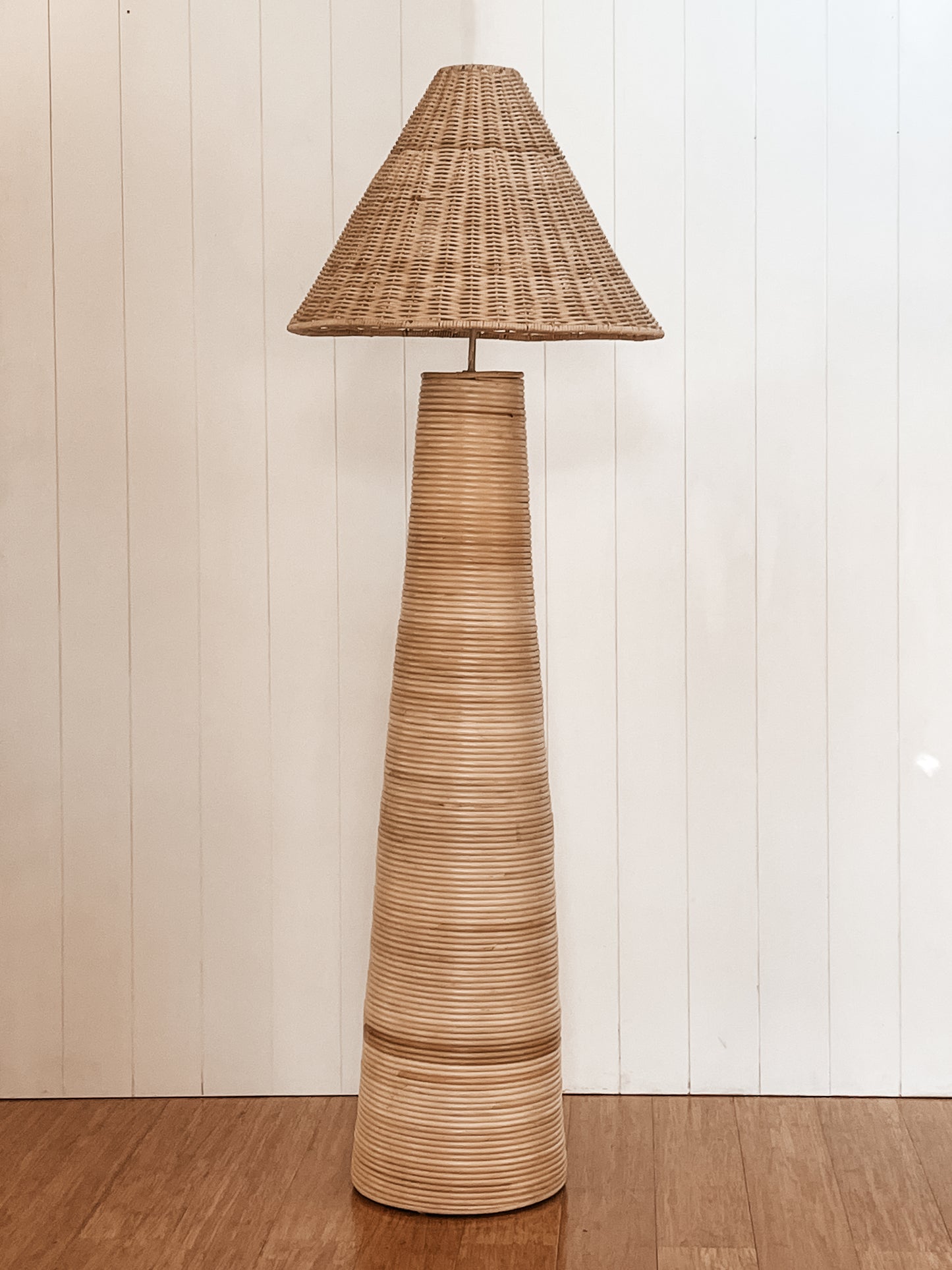 SAVANNAH Rattan Floor Lamp