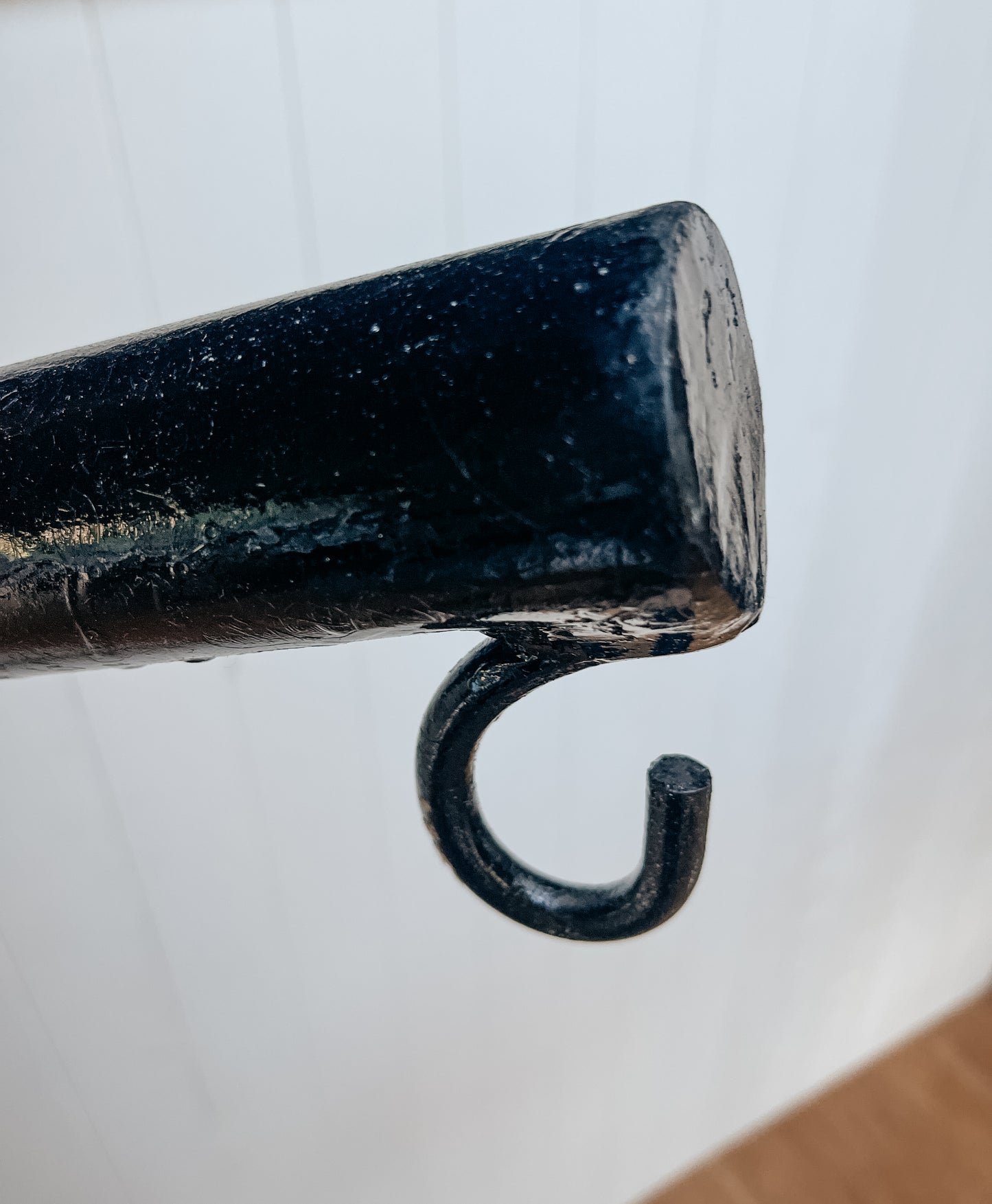 BLACK METAL STAND for hanging chairs
