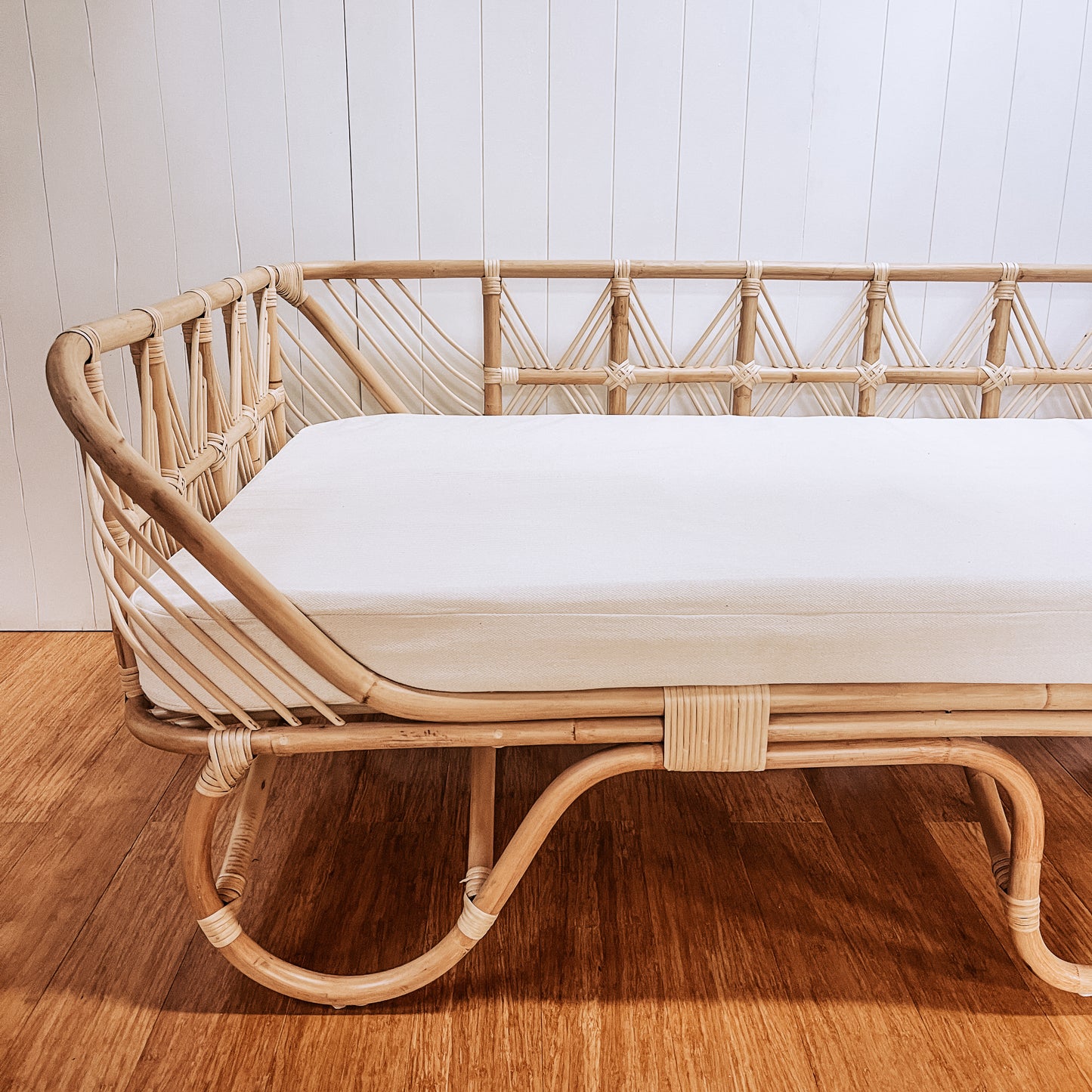 GILI Rattan Daybed / Sofa